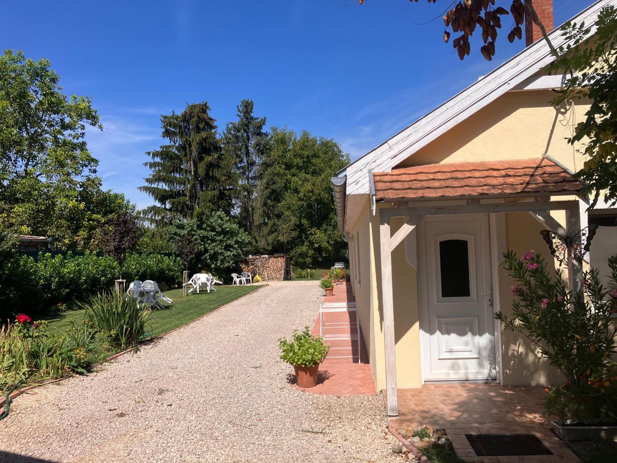 Pitypang Apartman Kápolnásnyék Kapolnasnyek Exterior foto